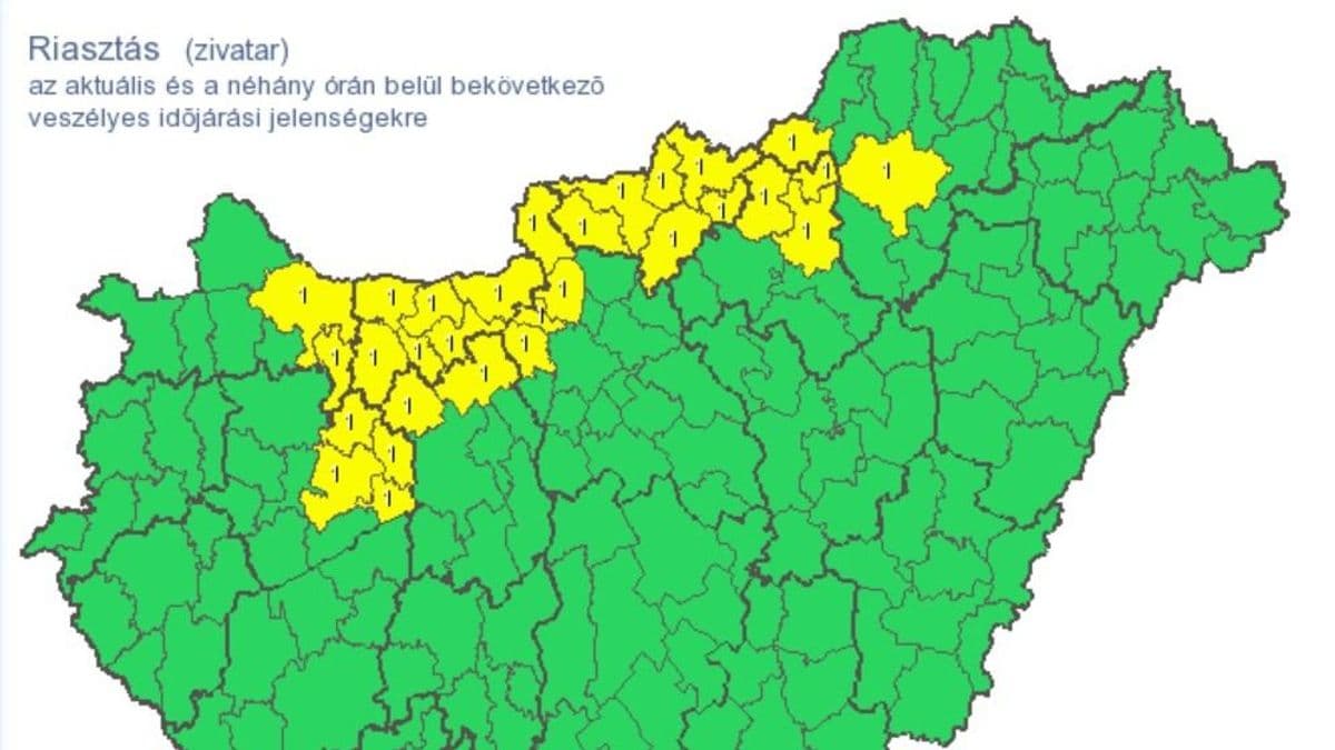 Leszakadt az ég Miskolcon, légzuhataggal és jégesővel érkezett - videók!