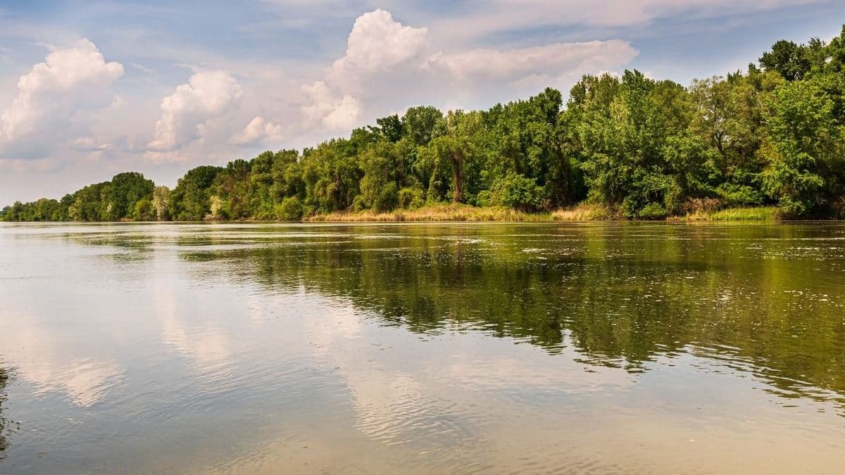 Élet Tiszaújvárosban, vagy petrolkémia, Tisza és termálvíz