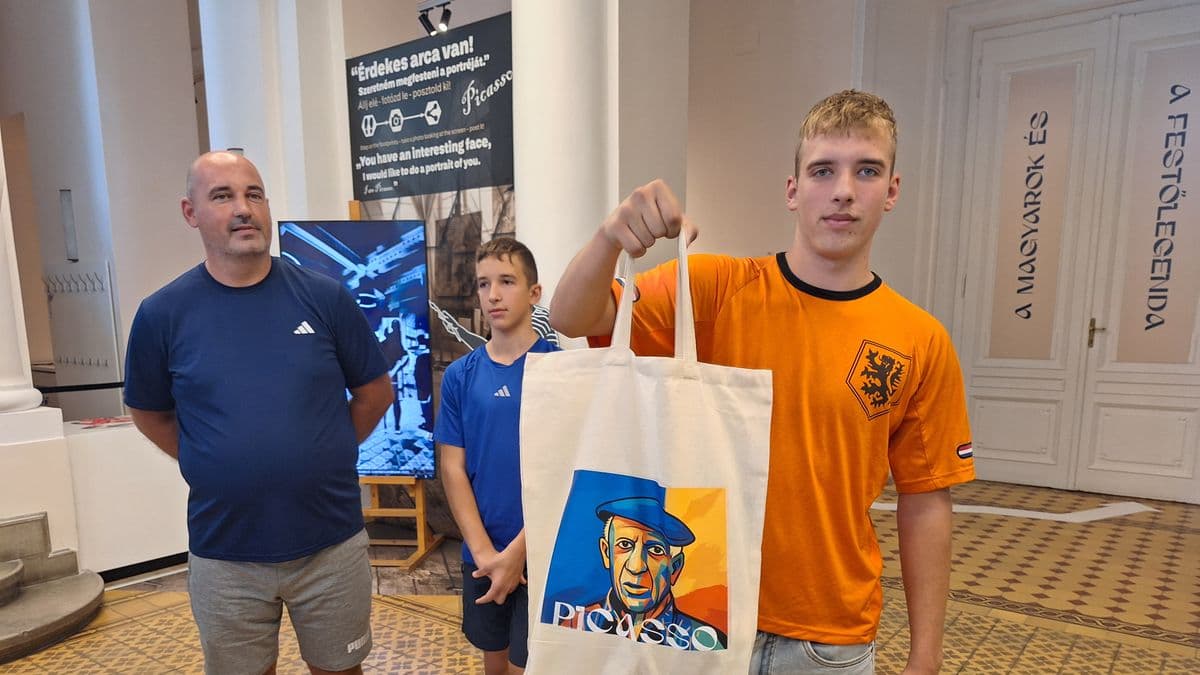 Ajándékokkal lepték meg a Picasso-kiállítás szerencsés látogatóját