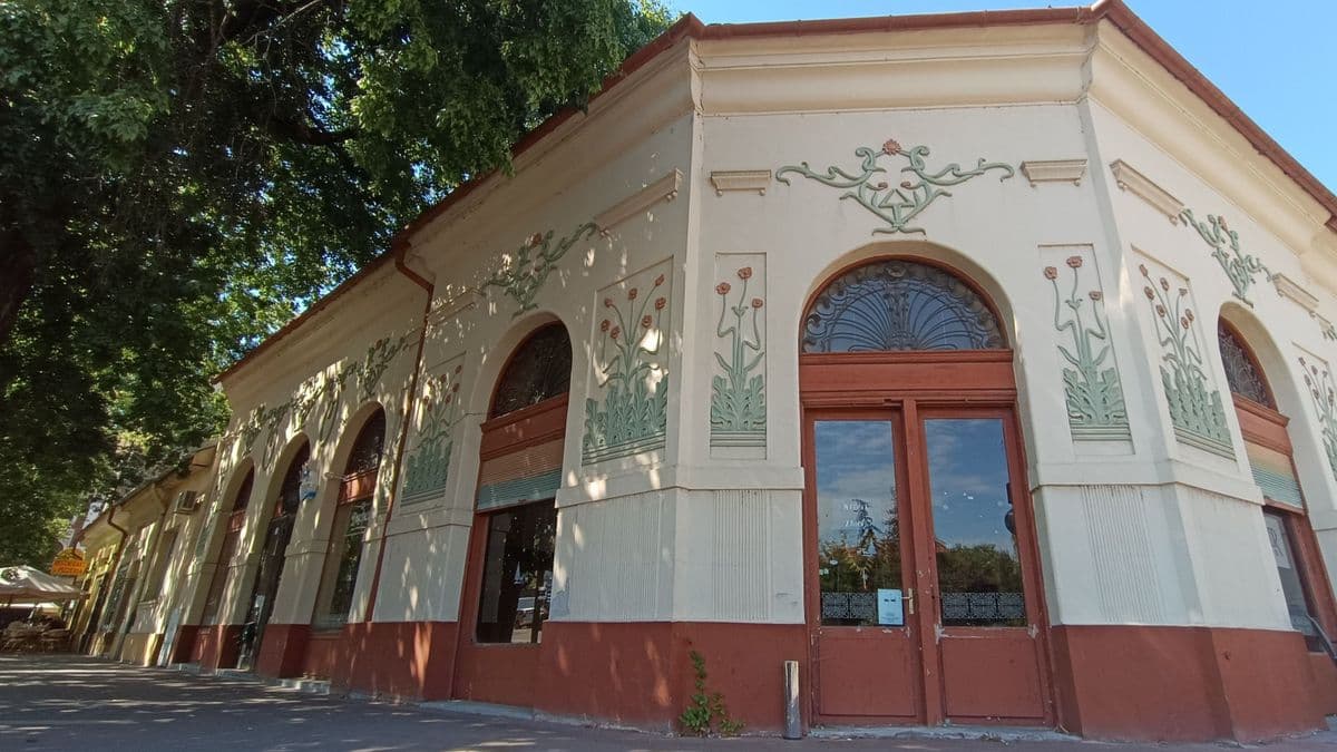 Az önkormányzat ki akarta adni, de még mindig üres az egykori Silver Makón + fotók