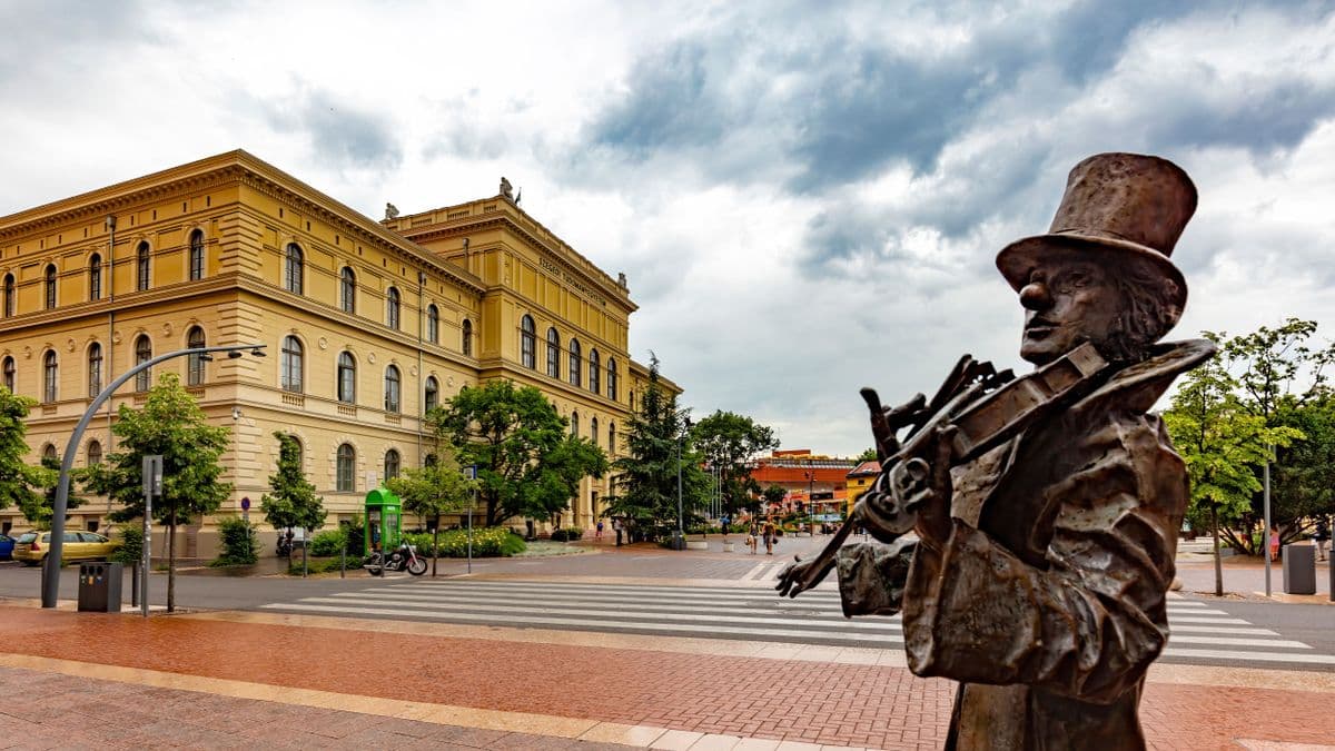 Rekord dőlt Szegeden: soha ennyi külföldi hallgató nem érkezett az egyetemre
