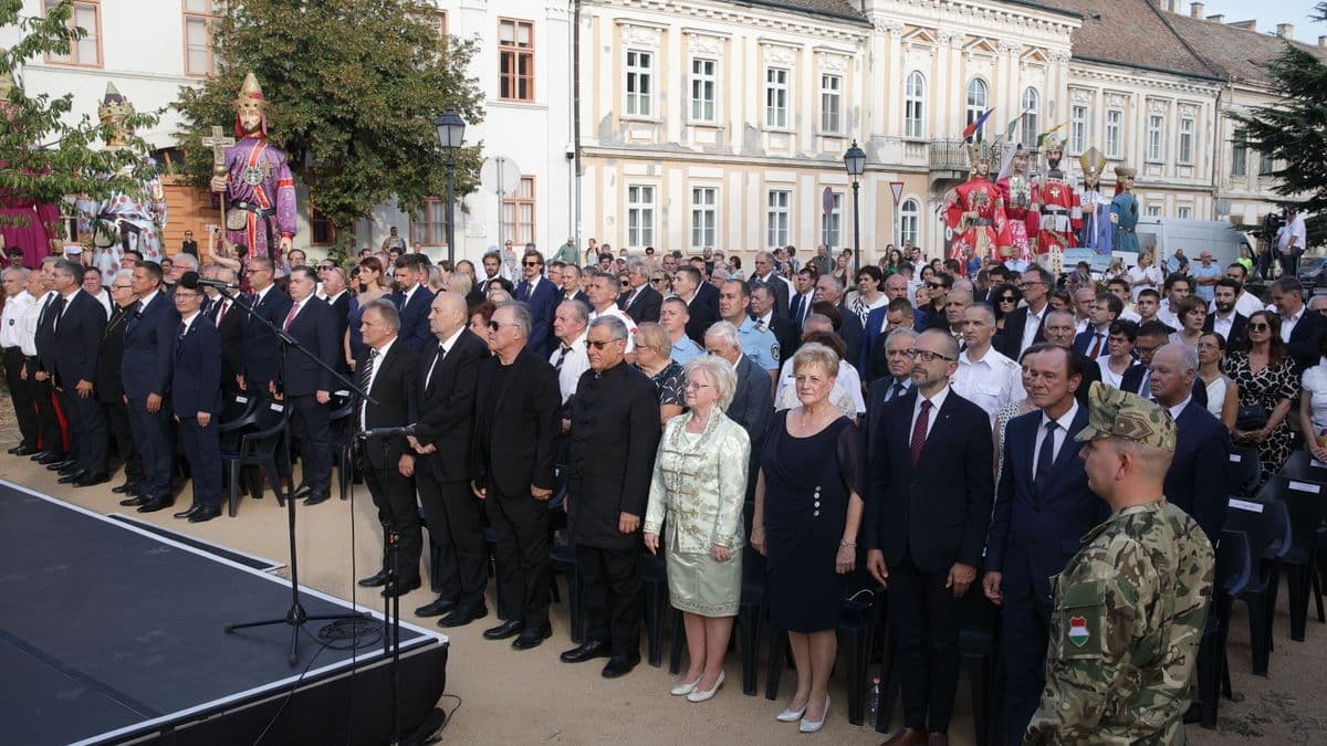 Ünnepi közgyűlés: ők kapták idén a városi elismeréseket