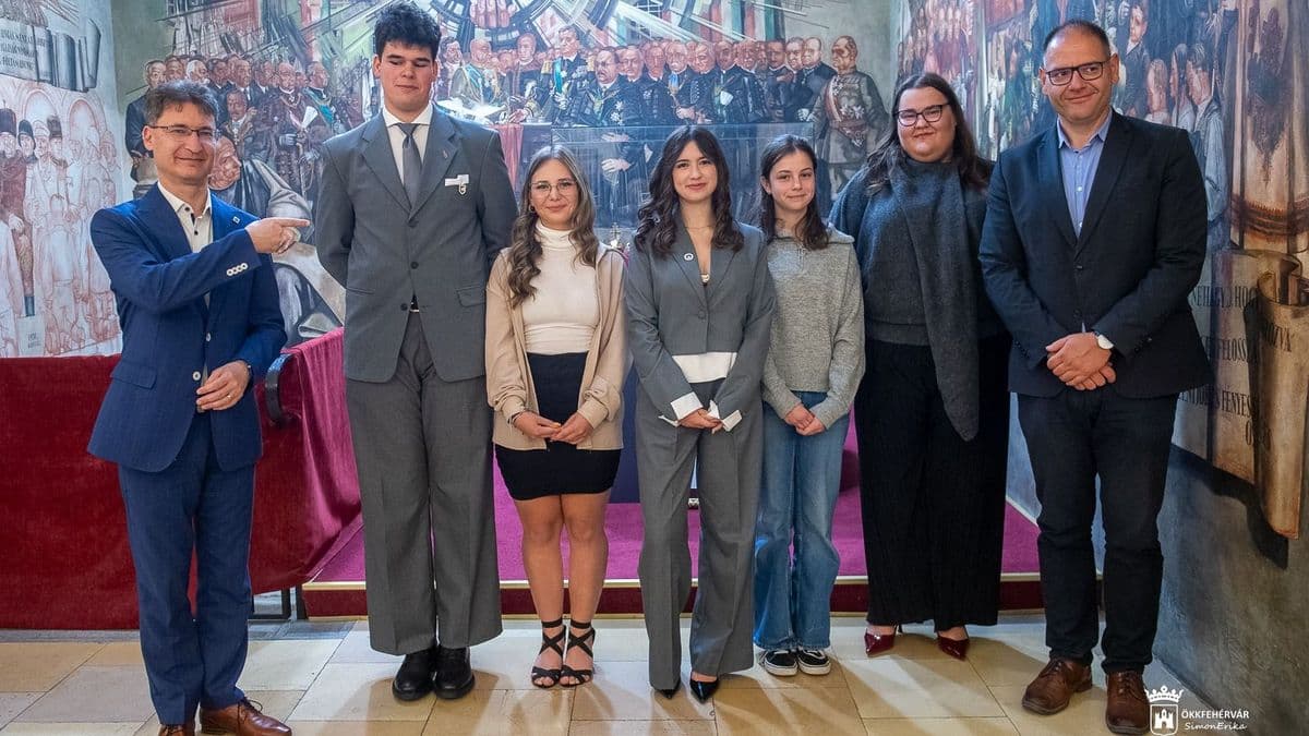 Jubileumi közgyűlést és tisztújítást tartott a Székesfehérvári Diáktanács