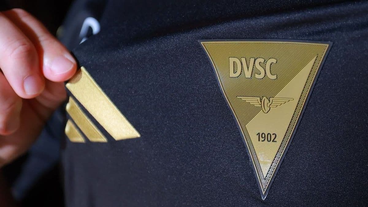 Új mez, új remények? – itt van a DVSC vadonatúj fekete szerelése!