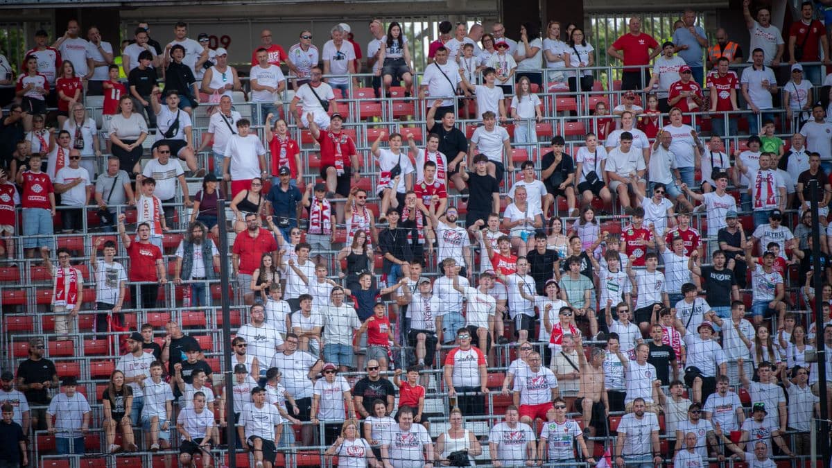 A pályán nem jött össze, a lelátón viszont győzött a Loki – íme a szurkolói galéria a Puskás Akadémia elleni meccsről!