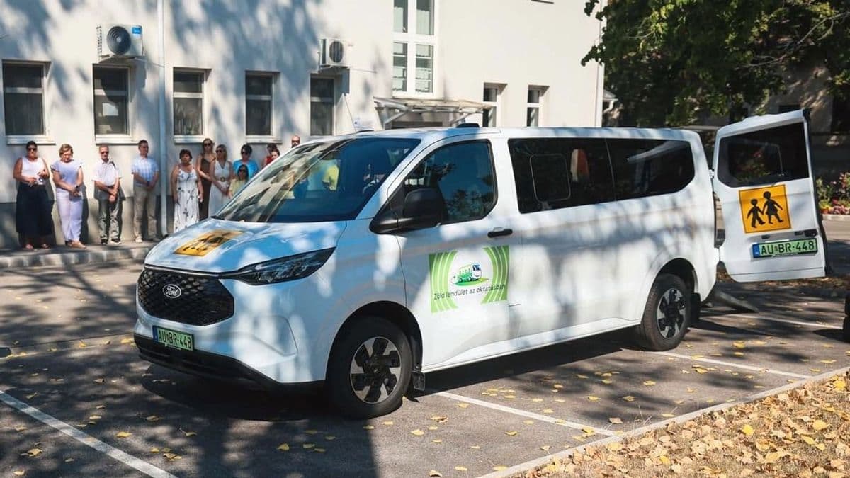 Elektromos meghajtású kisbusz beszerzése indul Hajdúböszörményben