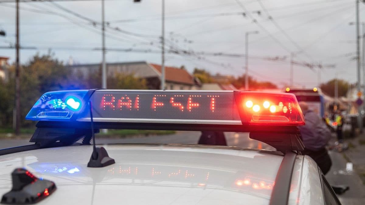 Két autó karambolozott a forgalmas debreceni útszakaszon