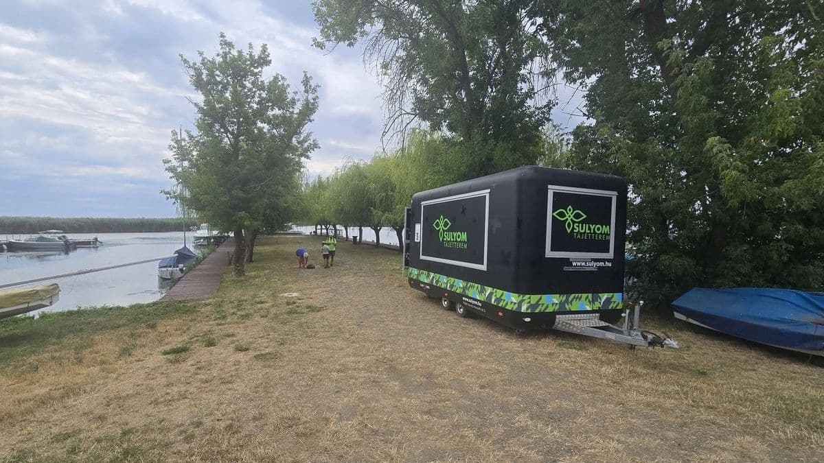 Ilyet még nem látott a Tisza-tó: elképesztő sikert aratott a hevesi vízipiac – videóval