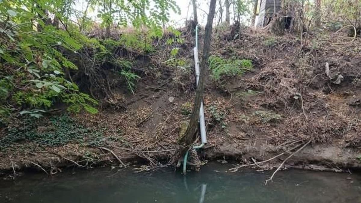 Csontszáraz a gyöngyösi patak medre - nem biztos, hogy csak az aszály a ludas