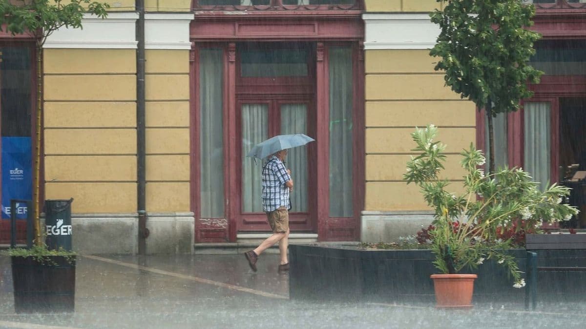 Hétfőn nem árt esernyőt is pakolni a táskánkba! Zivatarokra figyelmeztet a HungaroMet
