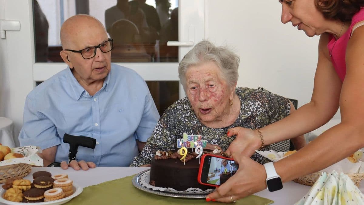 Ünnepelt a hevesi község legidősebb lakója, Bözsi néni 99 évesen is elképesztő formában van