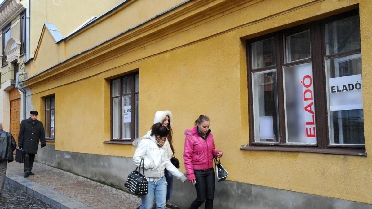 Milliók élnek ilyen házakban: döbbenetes adat derült ki a magyar otthonokról