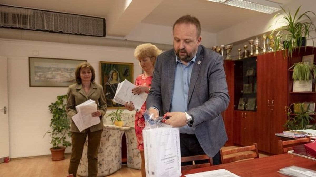 Az egri vezető a Nemzeti Pedagógus Kar teljes megújítását tűzte ki célul