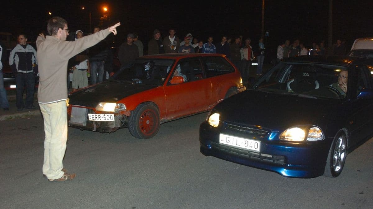 Éjszakai autózaj borzolja a kedélyeket Egerben, válaszolt a rendőrség