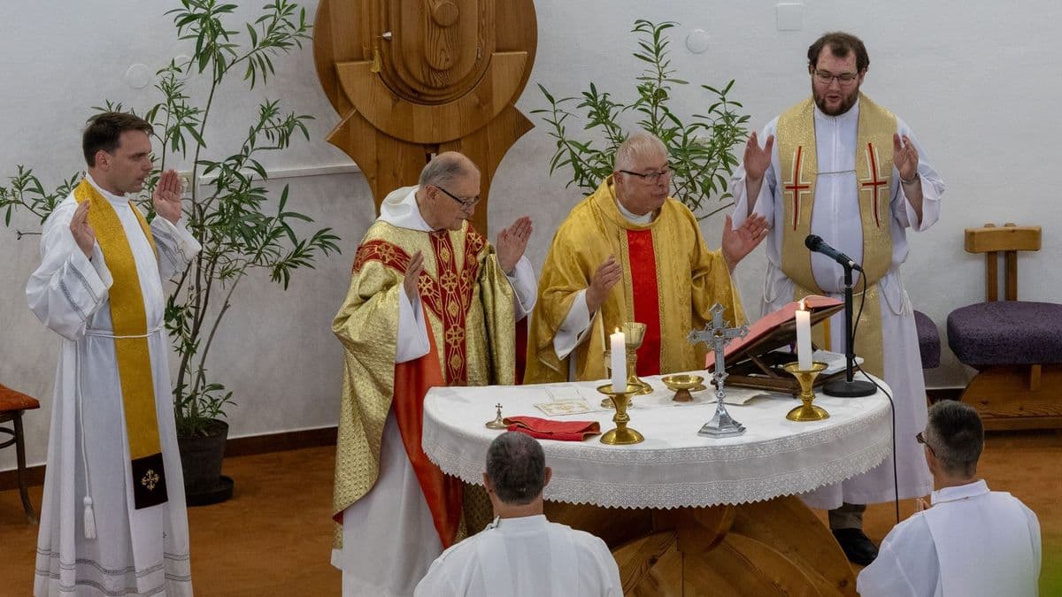Fél évszázad az Úr szolgálatában - aranymisét tartott az oroszlányi pap