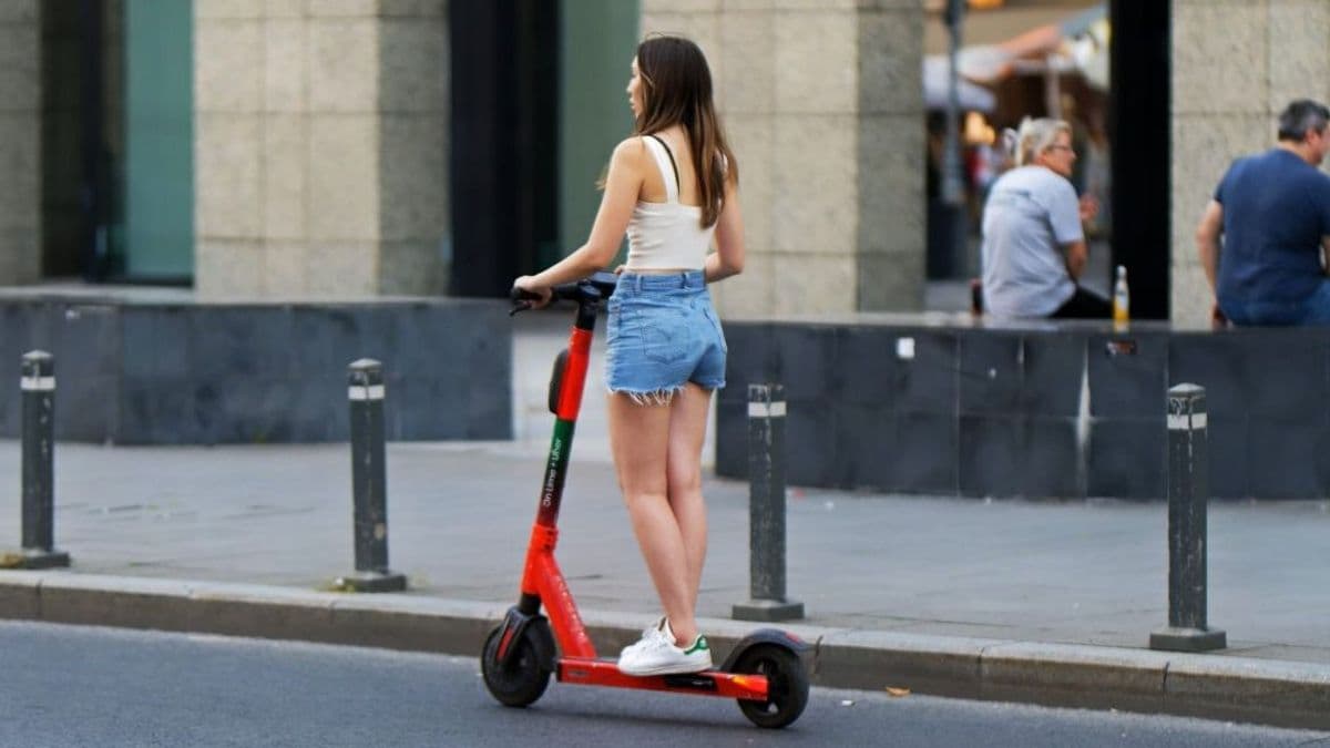 Szlovákia lépett: ezeket az e-rollereket tiltja ki az utakról - Szavazás a cikkben