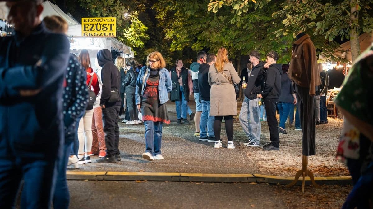 Fröccstől a kürtőskalácsig: ezek az árak a soproni szüreti fesztiválon - fotók