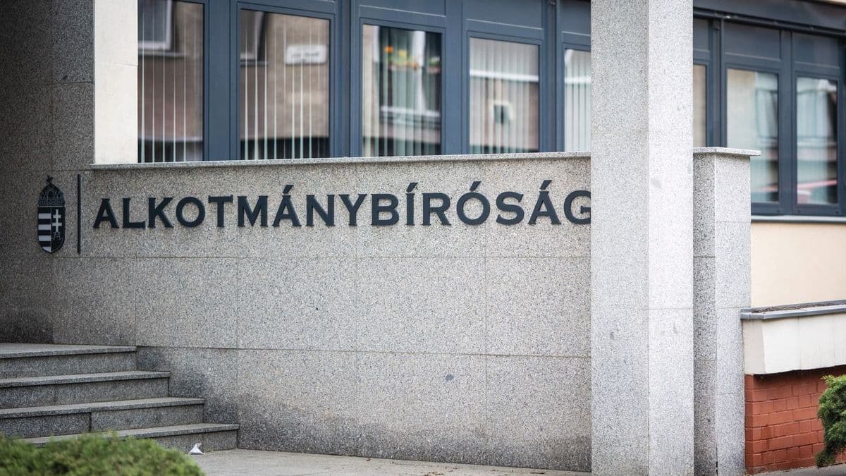 Még nincs vége: napirendre tűzte az Alkotmánybíróság a Fidesz panaszait