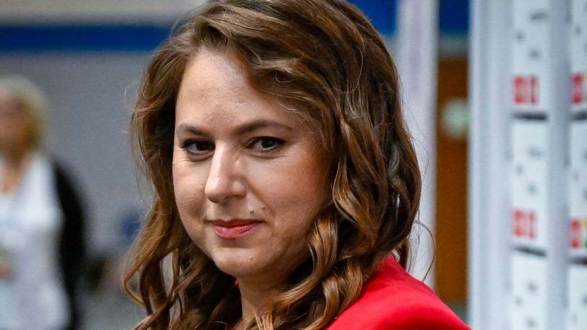 Társadalmi egyeztetést ígért Magyar Péter, kommentelés letiltása lett az eredmény