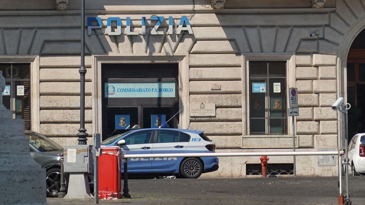 Rómában tüntettek a rendfenntartók