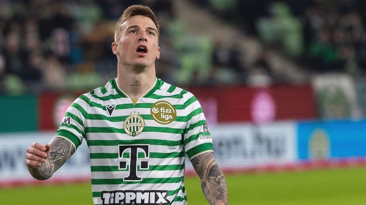 Borbély Balázs négy perc után lecserélte a Pakson ziccert hibázó Fradi-támadót