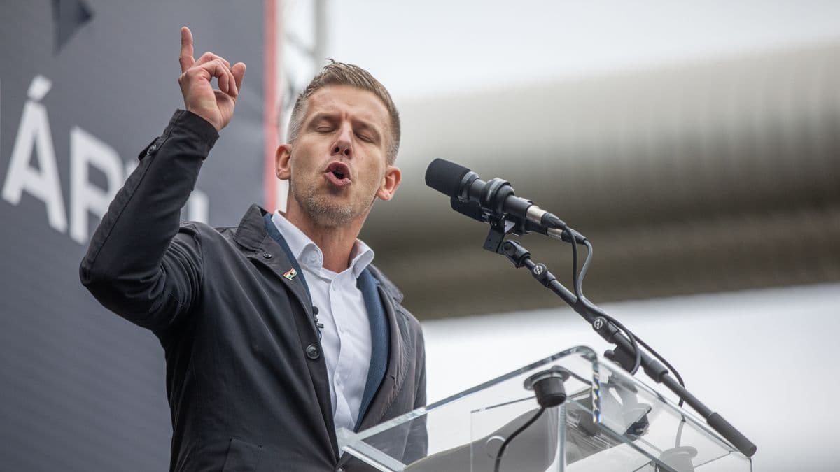 Magyar Péter bemutatta a demokrácia új szintjét: a nép addig bölcs, amíg bólogat