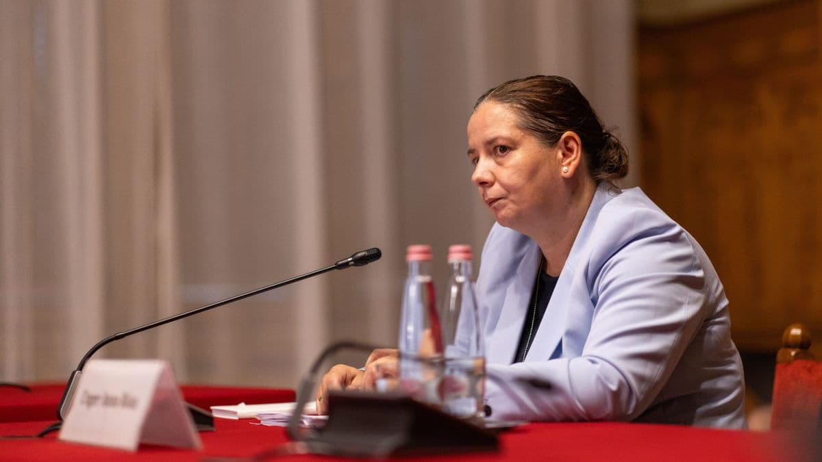 Lecsap Magyar Péter ökle, megalakult a Tisza-kormány ÁVH-ja