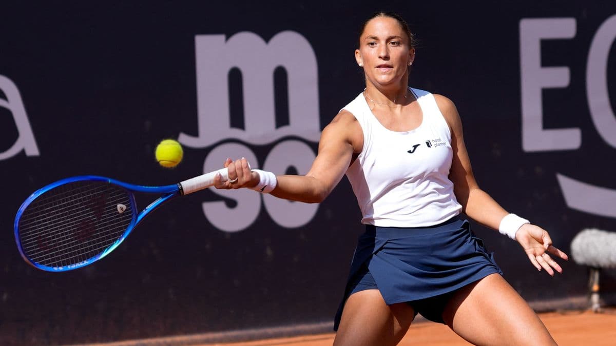 A szakadék széléről táncolt vissza a magyar teniszező, Grand Slam-bajnok ellen folytatja