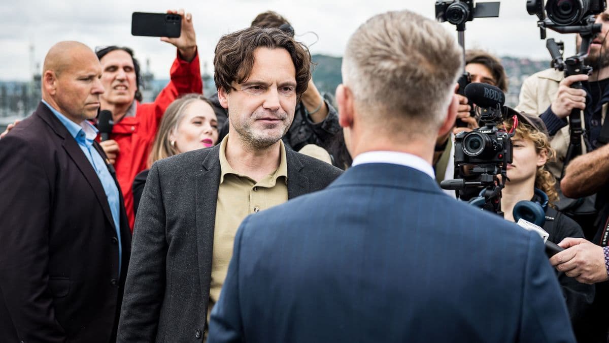 Még mindig nem fizettek Havasi Bertalannak, a Fidesz sajtófőnöke közigazgatási eljárást indított