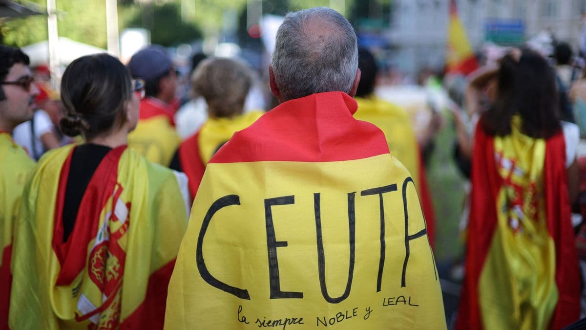 Az utcákon tiltakoztak a spanyolok a migráció ellen