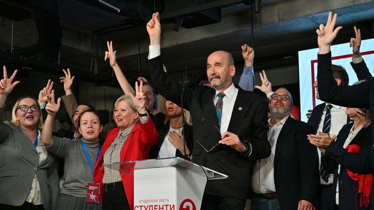 Győzött az Egyetemista Lista Szerbiában, Vucsics elismerte pártja vereségét