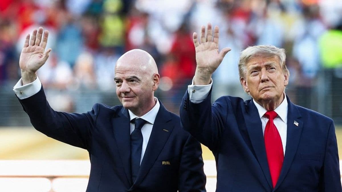 Példátlan konfliktus: az UEFA tagországai bojkottálnák a FIFA-rendezvényeket