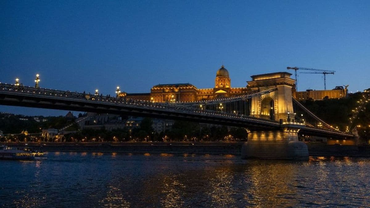 Karácsony Gergely: Budapest lekapcsolhatja a díszkivilágítást a paksi leállás idejére