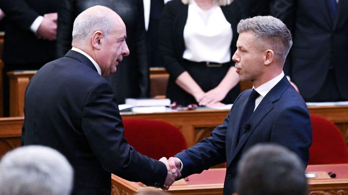 Nem ért egyet, de aláírja, ahogy eddig is tette