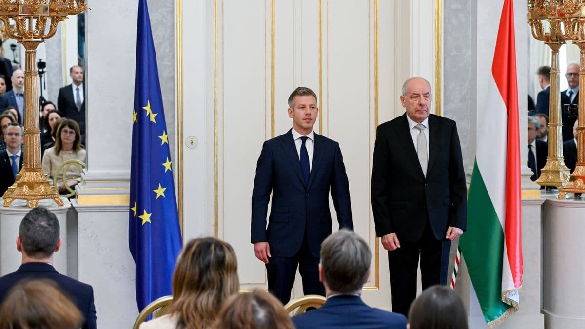 A népi demokráciában a nép ellenségeinek nem jár a demokrácia
