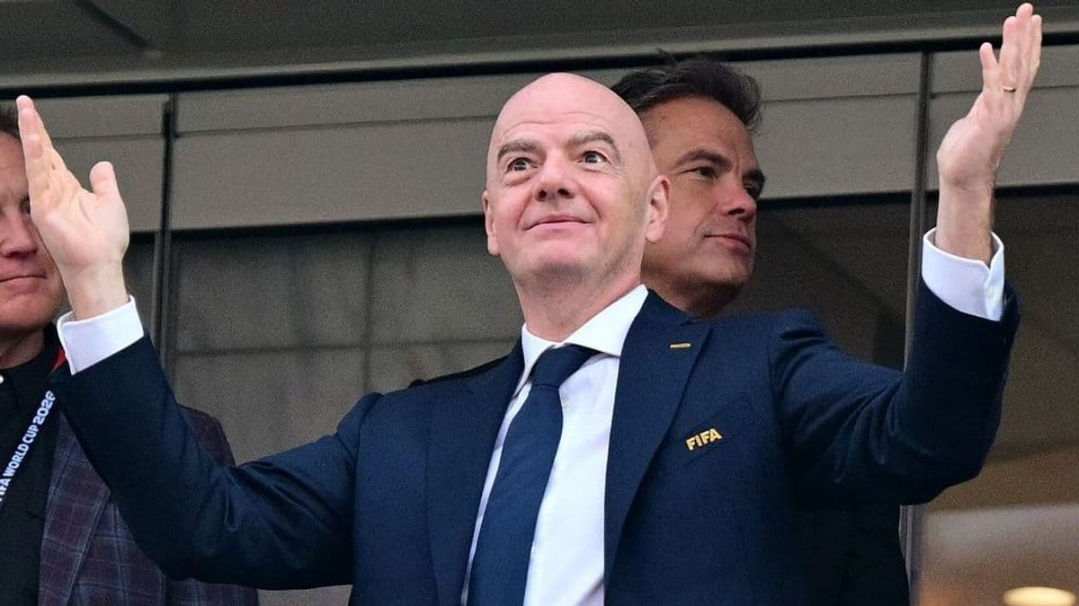 Infantino bocsánatot kért a FIFA vitatott befektetési terve miatt