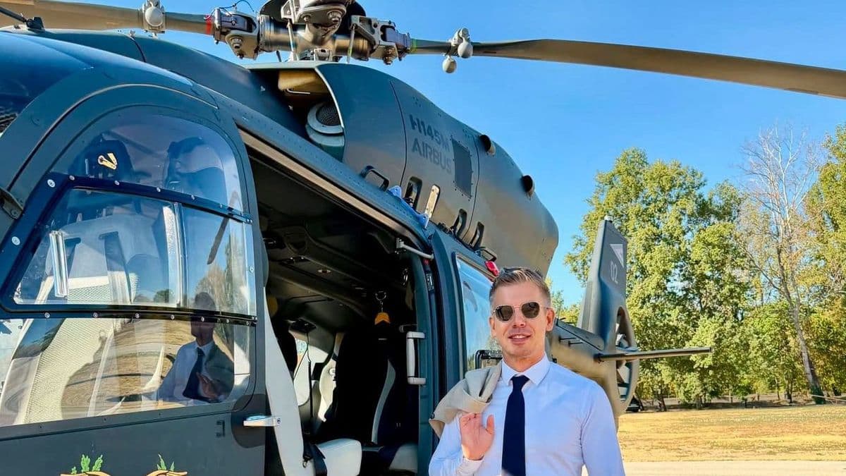 Hadházy szerint rosszul számolt a Honvédelmi Minisztérium, nem derült ki, valójában mennyibe került Magyar Péter helikopterezése