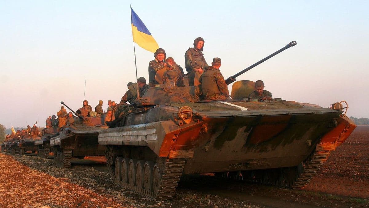 Ukrán ombudsman: több tízezer dollárért külföldre juttathatják a mozgósított férfiakat a toborzóközpontok korrupt dolgozói