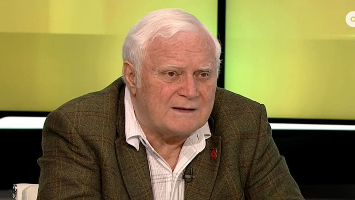 Kéri Lászlót ellenpárt szervezésével vádolták meg a tiszások