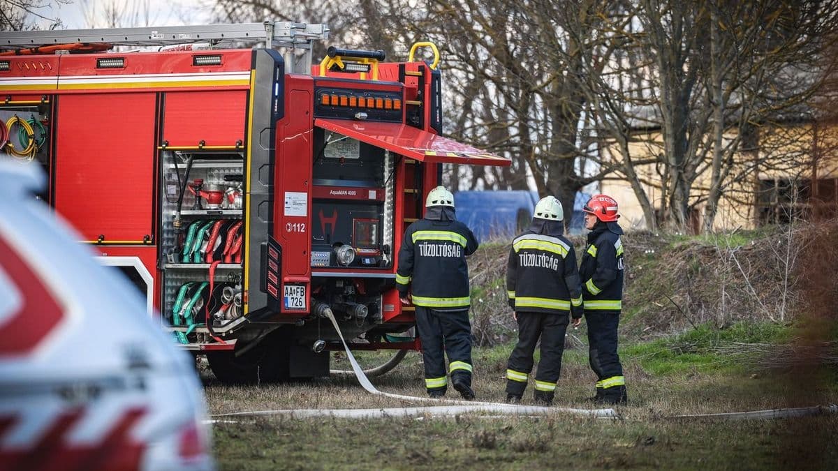 Hatalmas riadalom a balatoni városban – azonnal a helyszínre siettek a tűzoltók