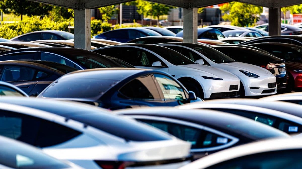 Már közel 16 ezer Tesla fut a magyar utakon