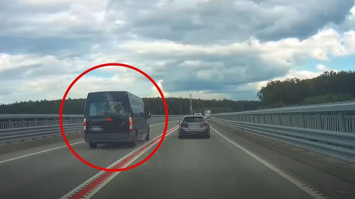 Meg kell várni a következő tragédiát? - Hajmeresztő előzést rögzített a kamera az M80-ason