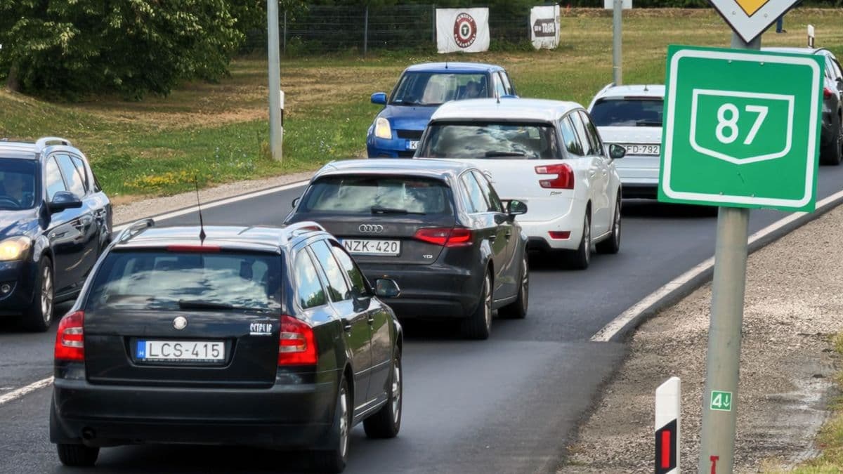 Vitézy Dávid elárulta, mi volt az oka az M87, M86 leállításának