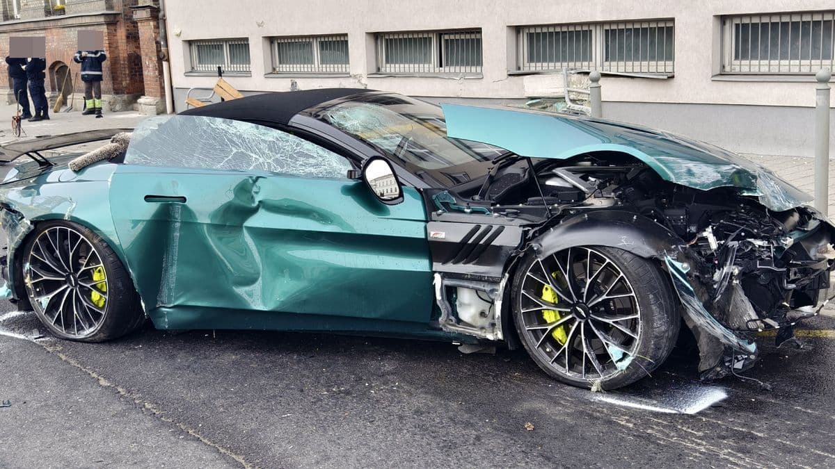 Folytatódott az Aston Martinos gázoló tárgyalása: kőszegi asszony hunyt el a tragédiában
