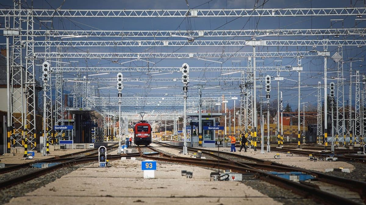 Közlekedés: három Tisza-ígéret volt száz napra, több tucat több évre