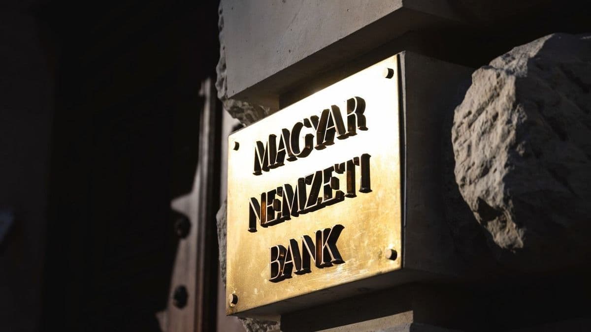 Nagyon kényes pletykákra reagált Varga Mihály: kiderült, mit keresett a kormányülésen a jegybankelnök –„hallottam róla és abszurdnak tartom!"