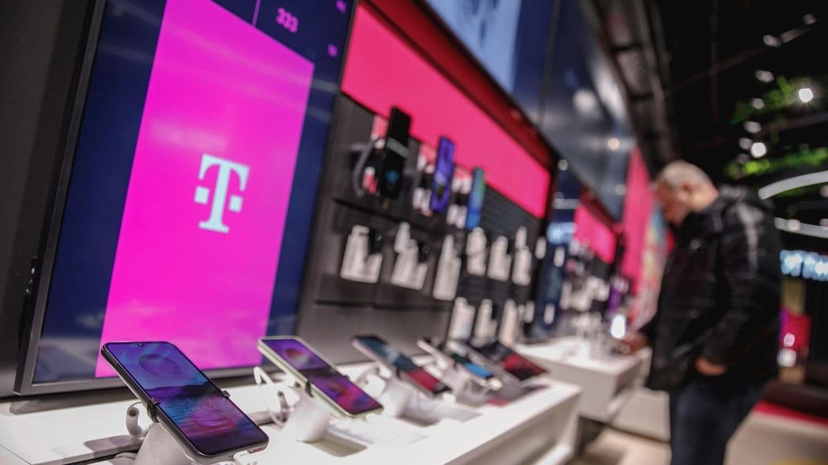 A Magyar Telekom megtáltosodott, egyedül a Mol csúszott meg az olajon