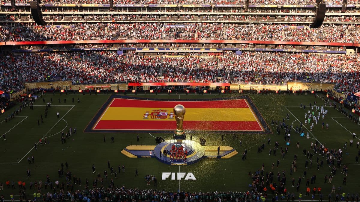 Hatalmas üzlet a labdarúgó világbajnokság, a FIFA új ötlete még nagyobbá tenné – átírhatja a sport pénzügyeit az újabb bővítés