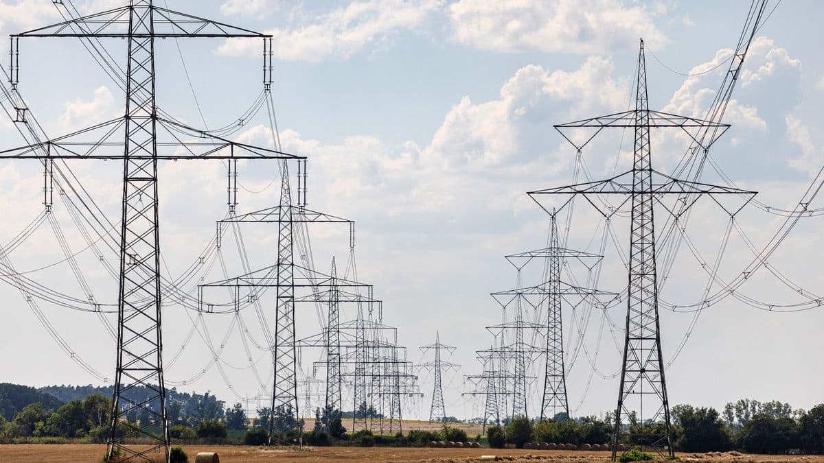 Az energiaválság már a beruházások rovására megy, menekülnek külföldre a vállalkozások – örülnek a klímasemlegességnek, csak tönkre teszi őket