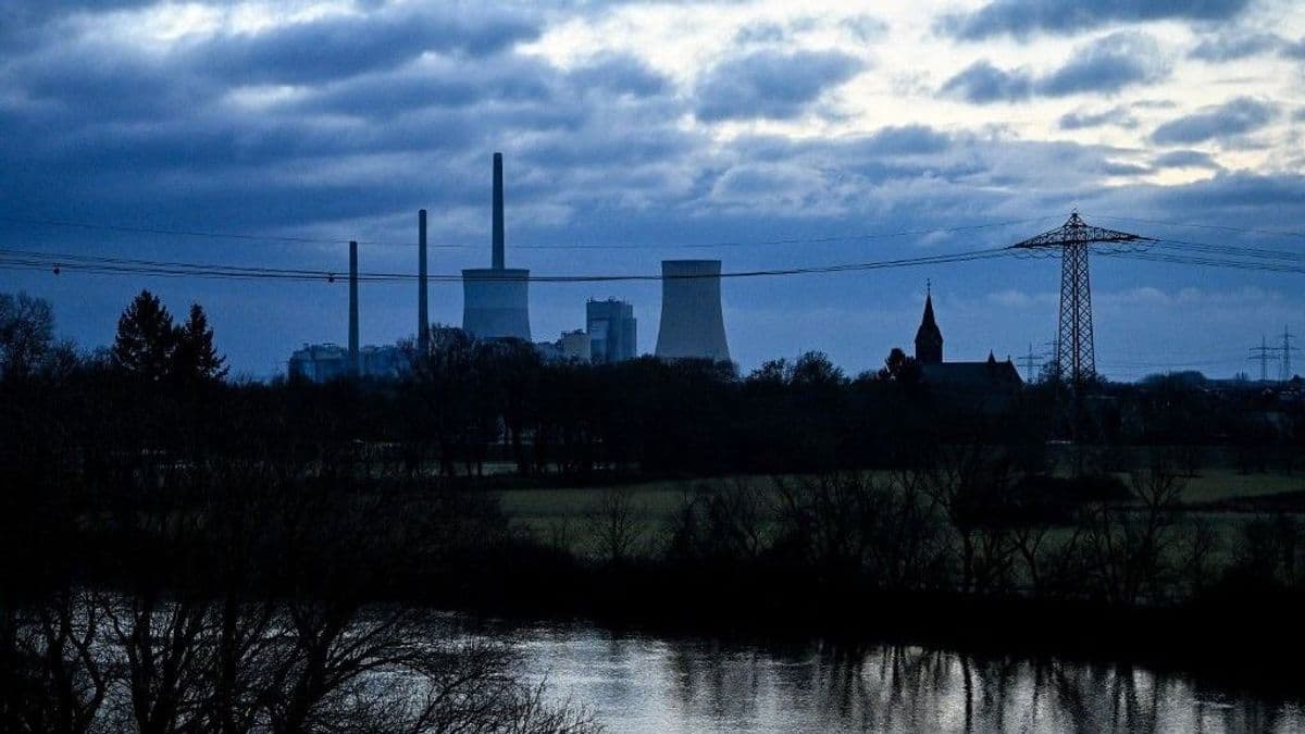Rendkívüli: eldőlt az első dominó, a Duna alacsony vízállása miatt Románia teljesen leállítja a cernavodai atomerőművet – sose történt még ilyen